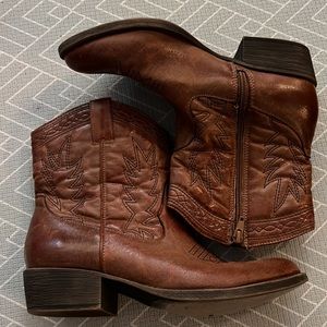 Coconuts by Matisse Western Boots
